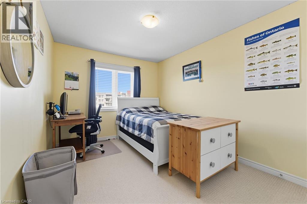 8 Elmbank Trail, Kitchener, Ontario  N2R 0B3 - Photo 12 - 40779511