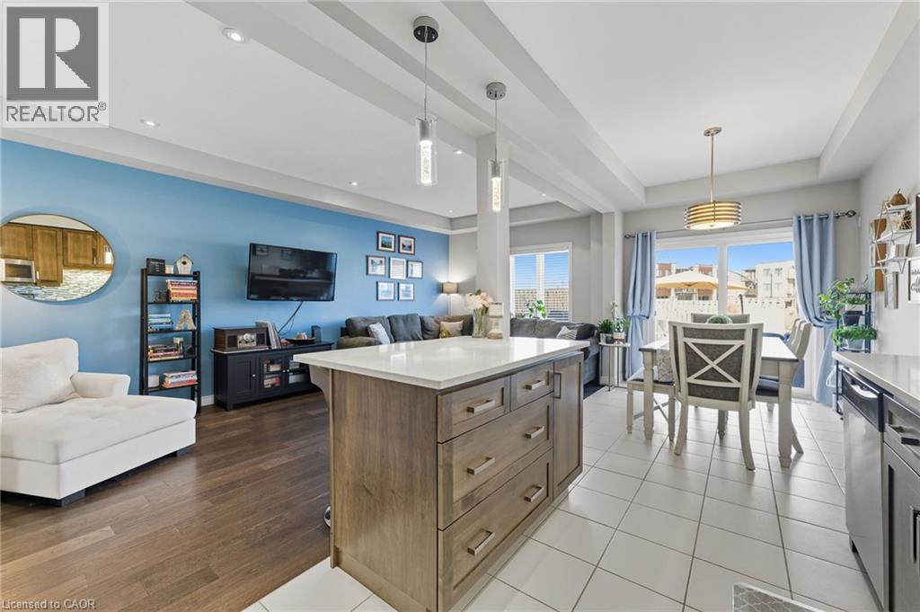 8 Elmbank Trail, Kitchener, Ontario  N2R 0B3 - Photo 7 - 40779511