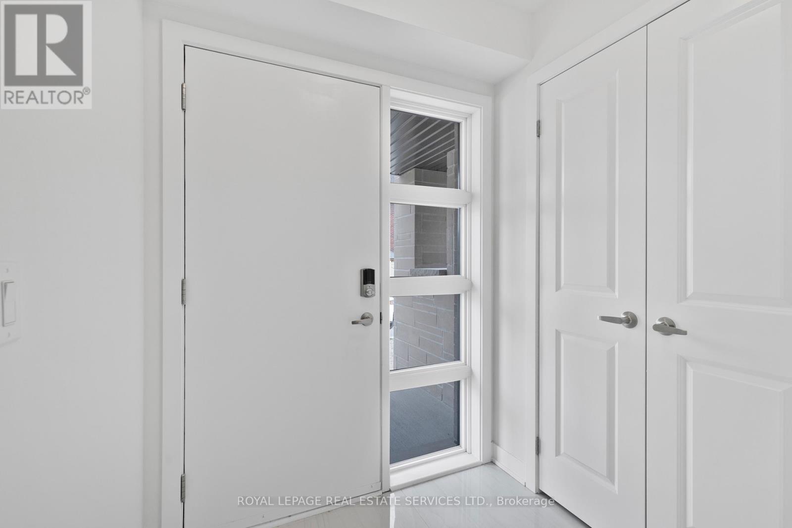 16 Jessica Antonella Street, Markham, Ontario  L6C 3M6 - Photo 2 - N12464472