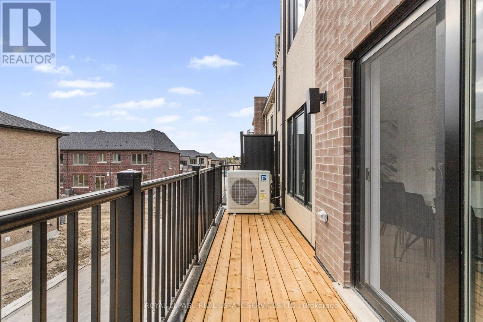 16 Jessica Antonella Street, Markham, Ontario  L6C 3M6 - Photo 21 - N12464472