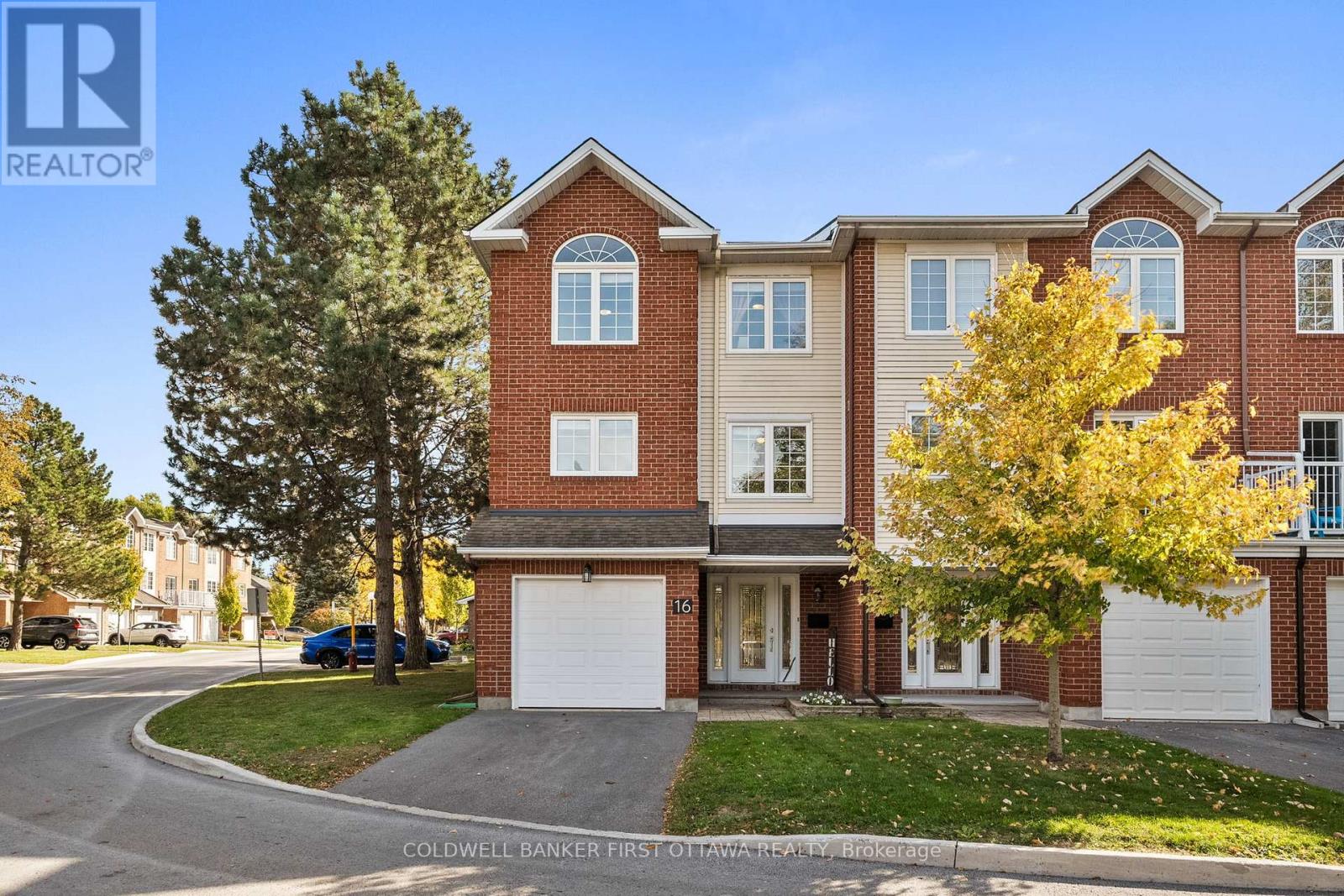 16 WRENWOOD CRESCENT, Ottawa, Ontario