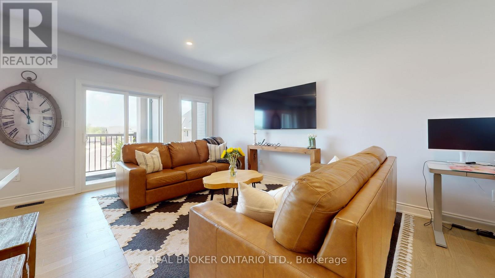 2 Alan Williams Trail, Uxbridge, Ontario  L9P 0R5 - Photo 5 - N12464495