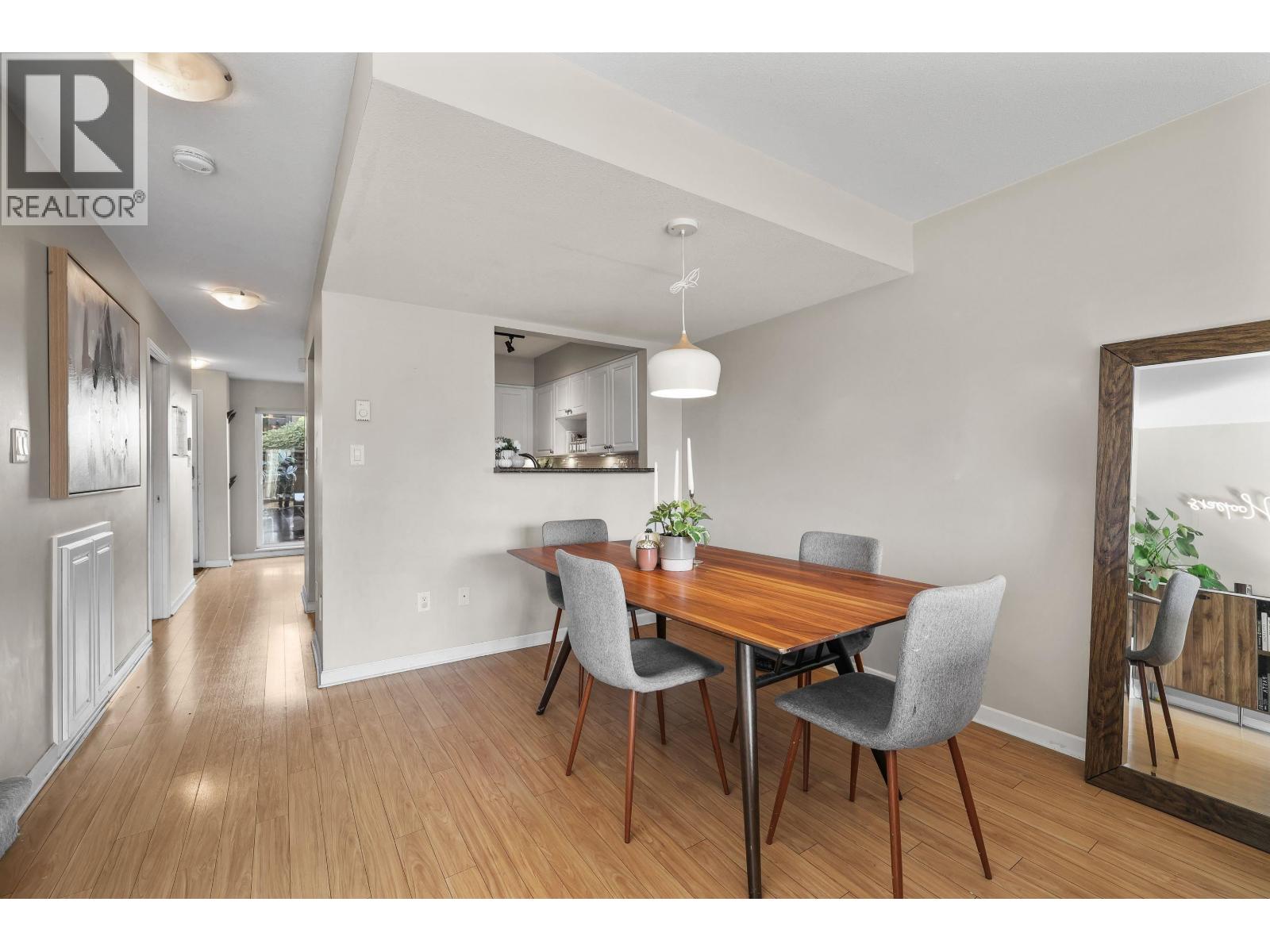 10 1383 Brunette Avenue, Coquitlam, British Columbia  V3K 1G6 - Photo 11 - R3056100