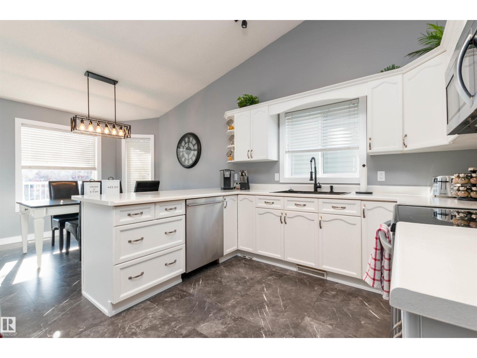 225 Forrest Dr, Sherwood Park, Alberta  T8A 6G6 - Photo 9 - E4462235