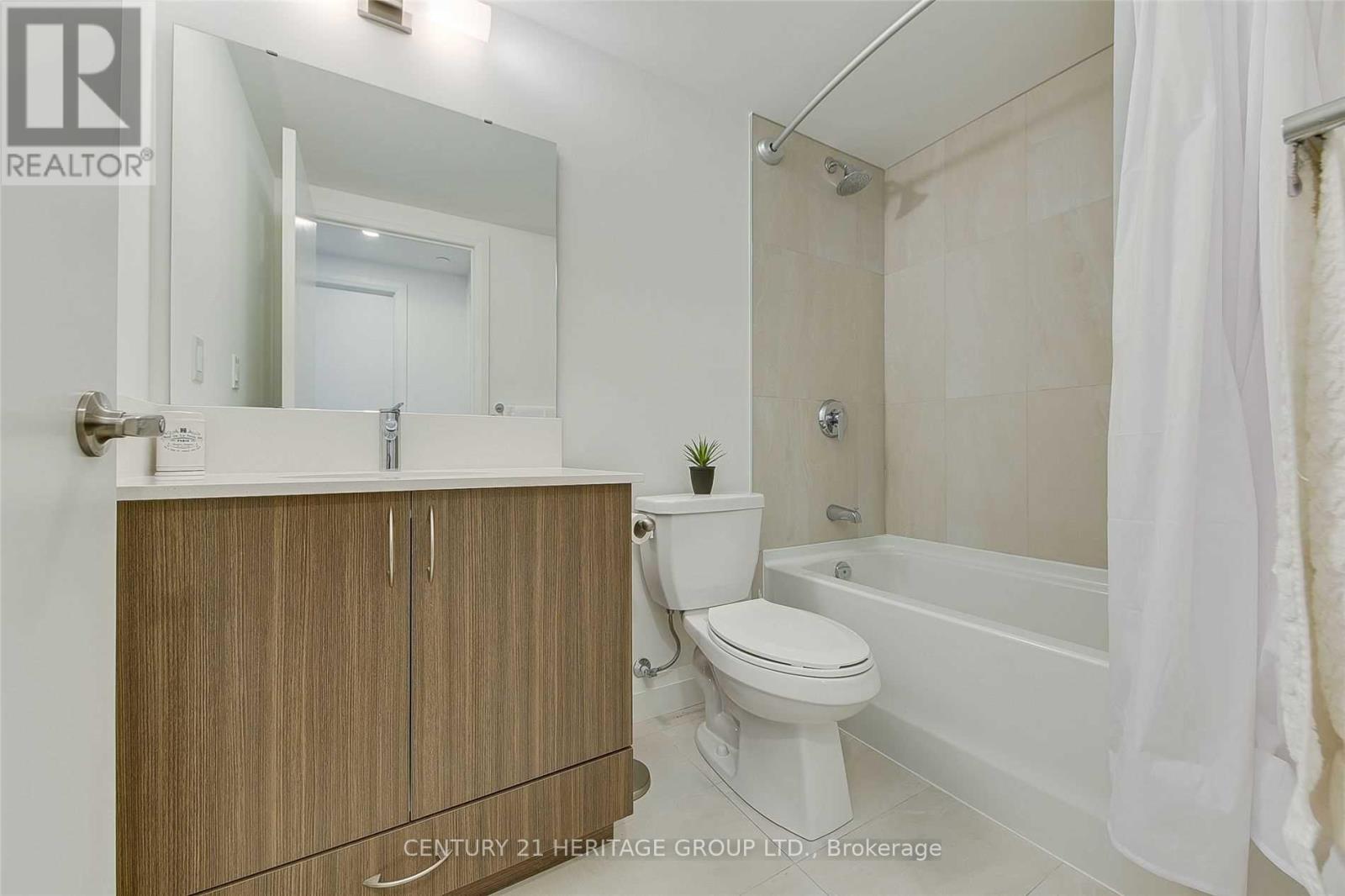 808 - 58 Lakeside Terrace, Barrie, Ontario  L4M 0L5 - Photo 18 - S12464486