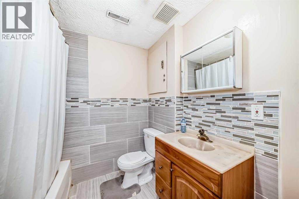 33 Martinridge Place Ne, Calgary, Alberta  T3J 3B8 - Photo 32 - A2252330