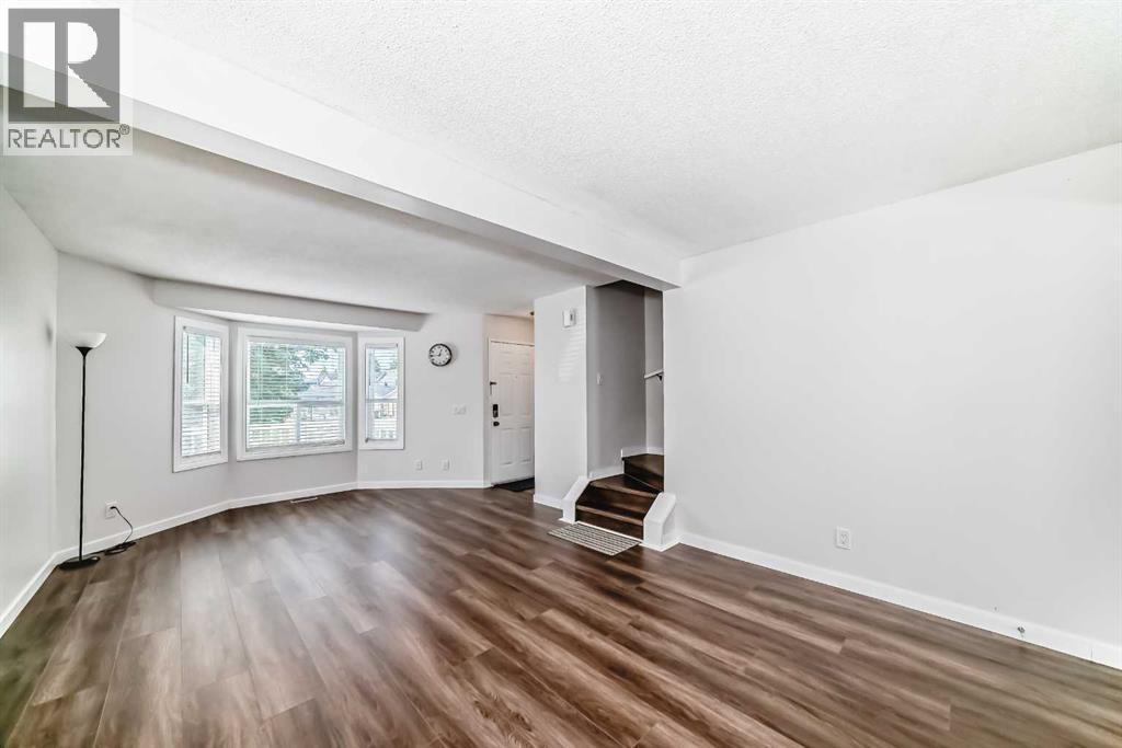 33 Martinridge Place Ne, Calgary, Alberta  T3J 3B8 - Photo 11 - A2252330