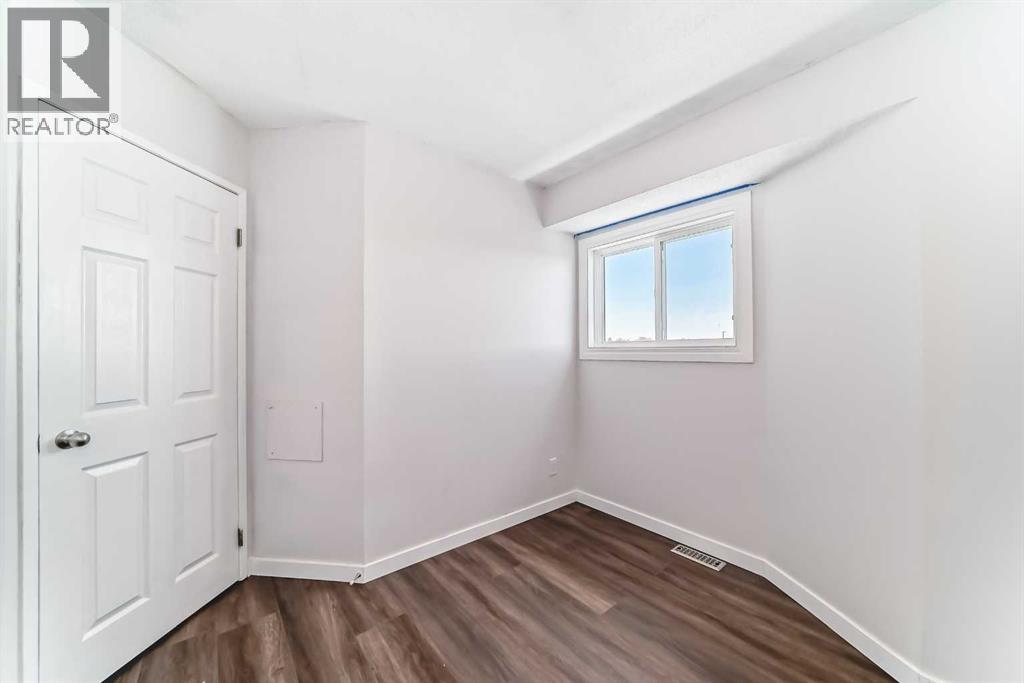 33 Martinridge Place Ne, Calgary, Alberta  T3J 3B8 - Photo 20 - A2252330