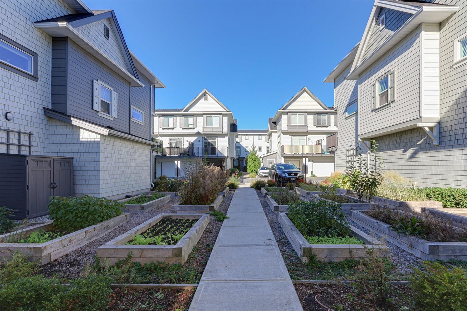 104 15850 85 Avenue, Surrey, British Columbia  V4N 6W2 - Photo 4 - R3058469