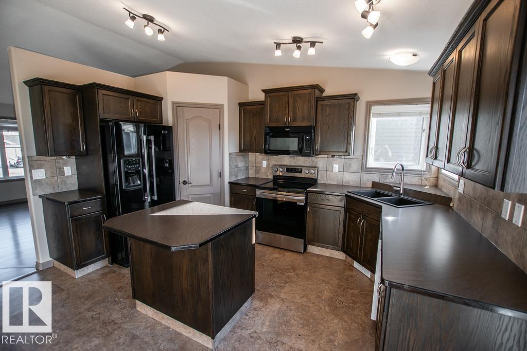 3814 45 Av, Bonnyville Town, Alberta  T9N 0A9 - Photo 6 - E4453613