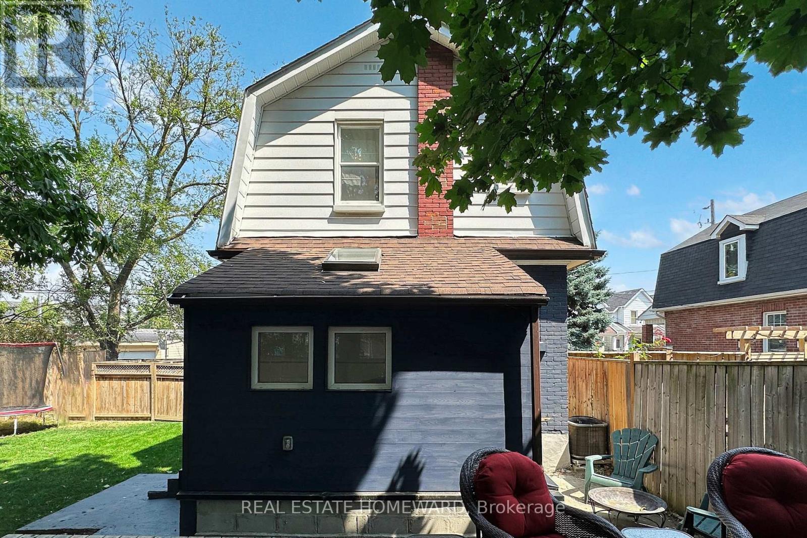 48 Holley Avenue, Toronto, Ontario  M9N 2C5 - Photo 34 - W12464465