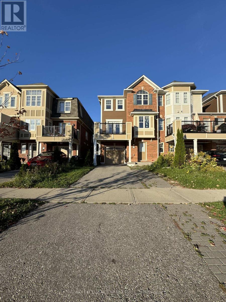 127 BLEASDALE AVENUE, Brampton, Ontario