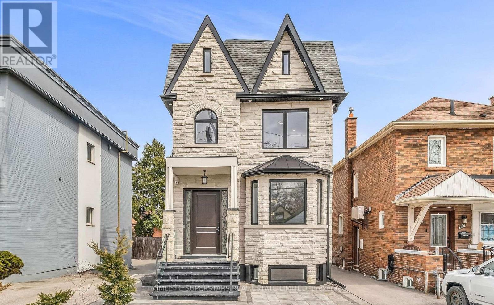 603 ROYAL YORK ROAD, Toronto, Ontario
