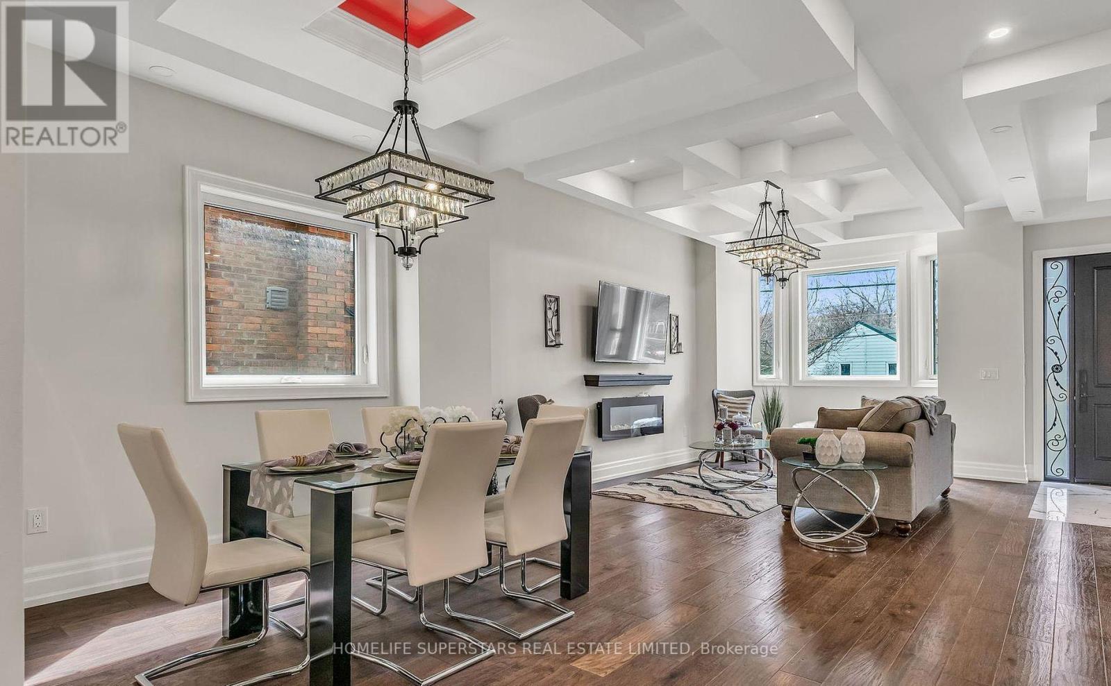 603 Royal York Road, Toronto, Ontario  M8Y 2S8 - Photo 7 - W12464481