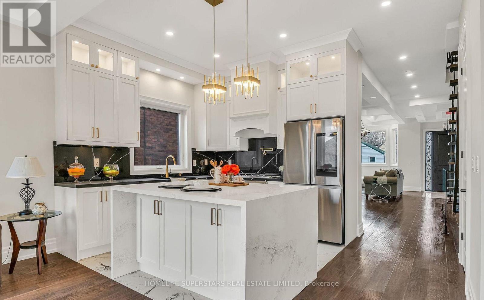 603 Royal York Road, Toronto, Ontario  M8Y 2S8 - Photo 8 - W12464481