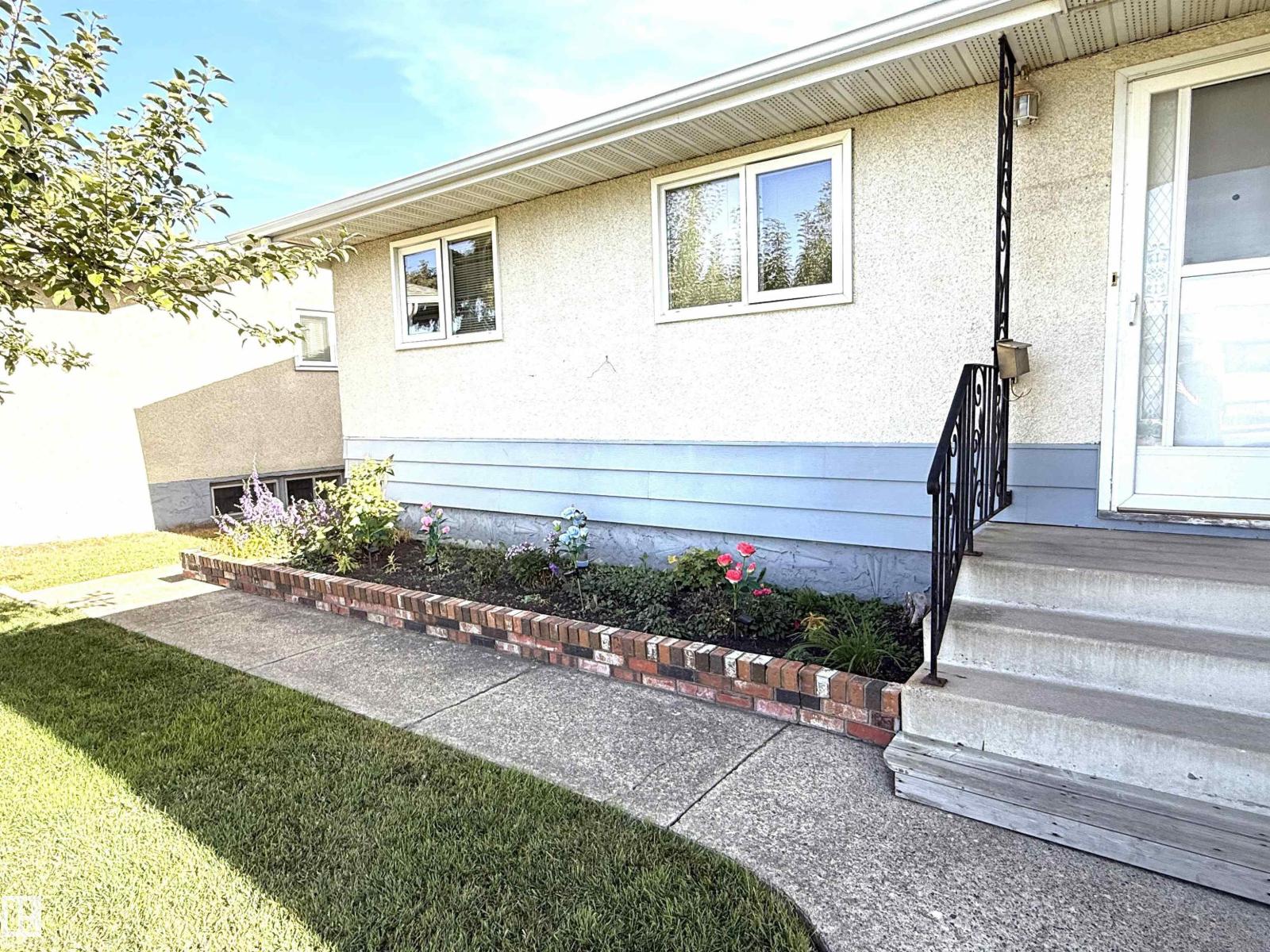 14107 96 St Nw, Edmonton, Alberta  T5E 5Z3 - Photo 3 - E4462242