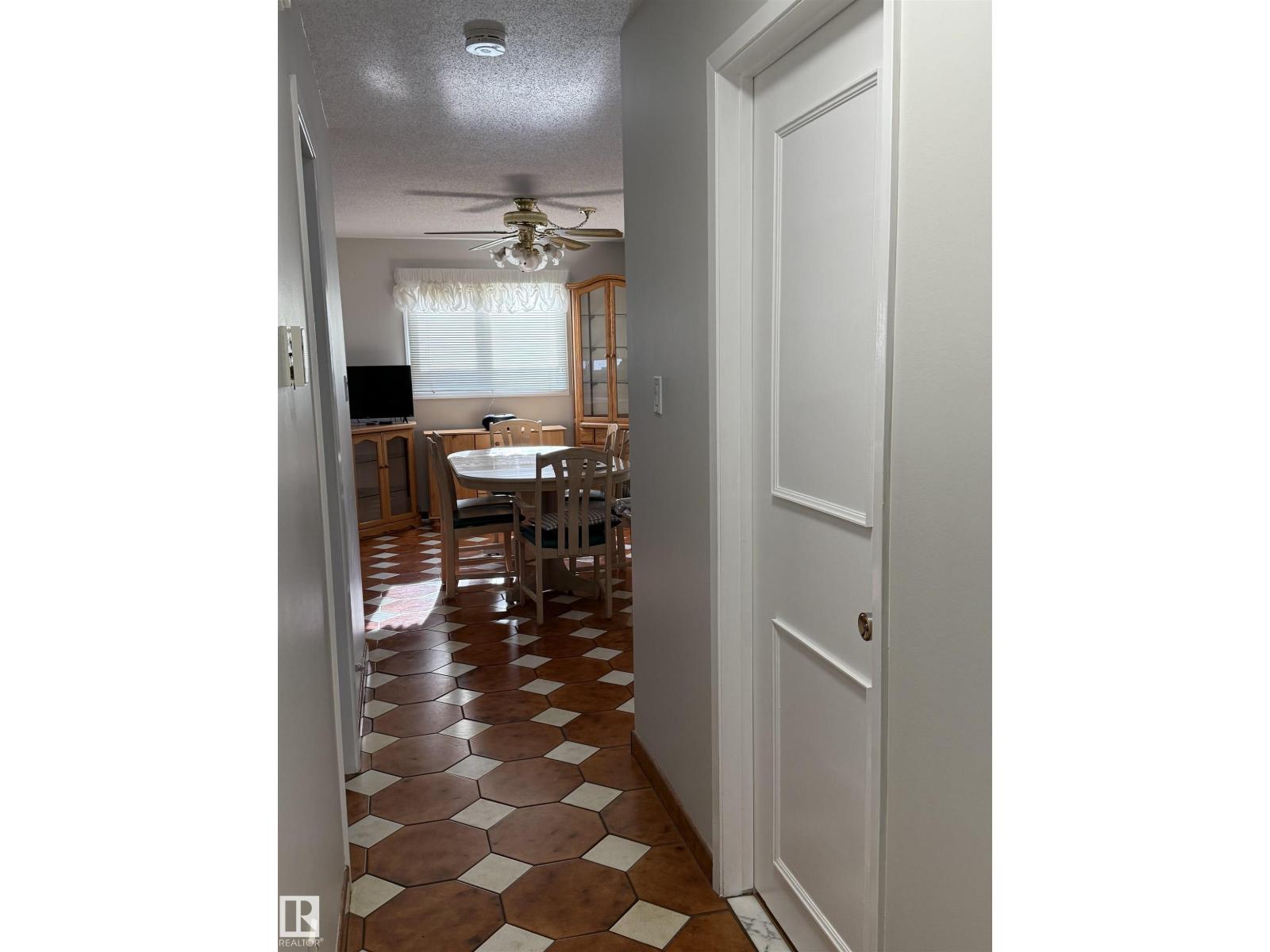 14107 96 St Nw, Edmonton, Alberta  T5E 5Z3 - Photo 39 - E4462242