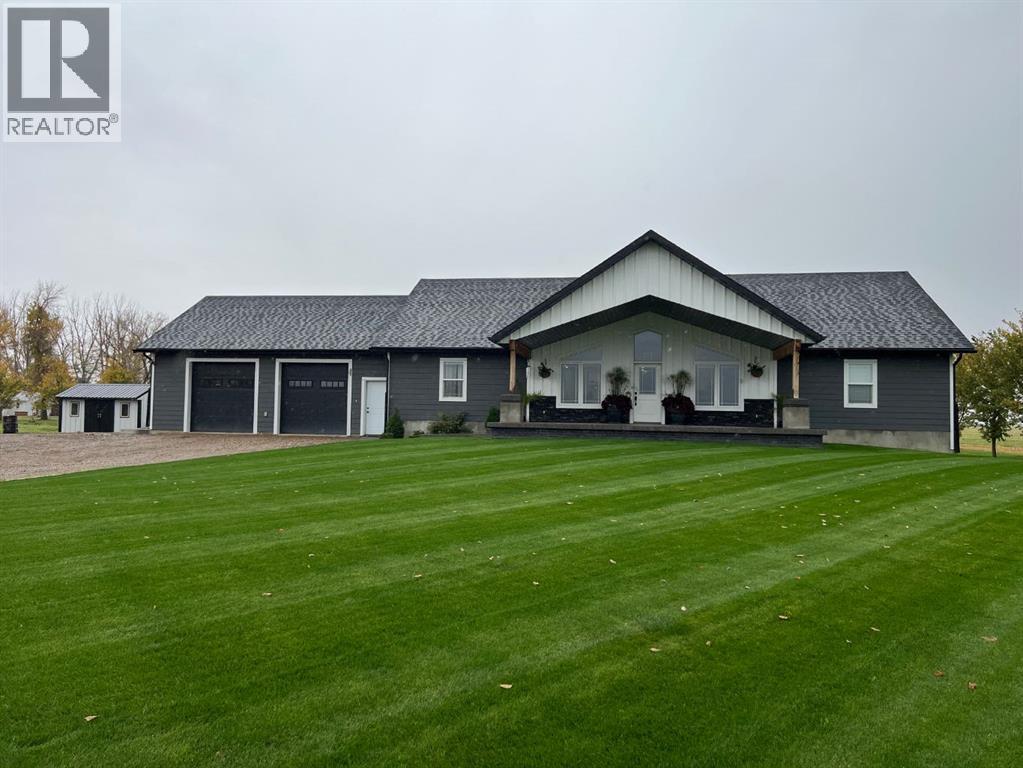 92008 Range Road 195, Rural Lethbridge County, Alberta  T1M 1M9 - Photo 1 - A2262285
