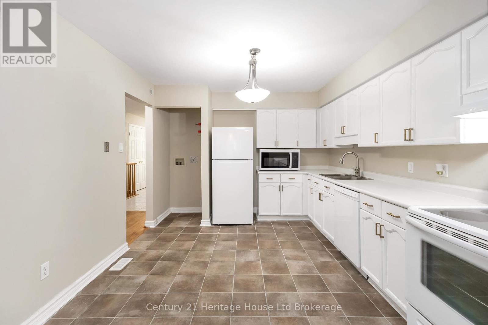 66 - 1500 Richmond Street, London North, Ontario N6G 4T8 - Photo 14 - X12464564