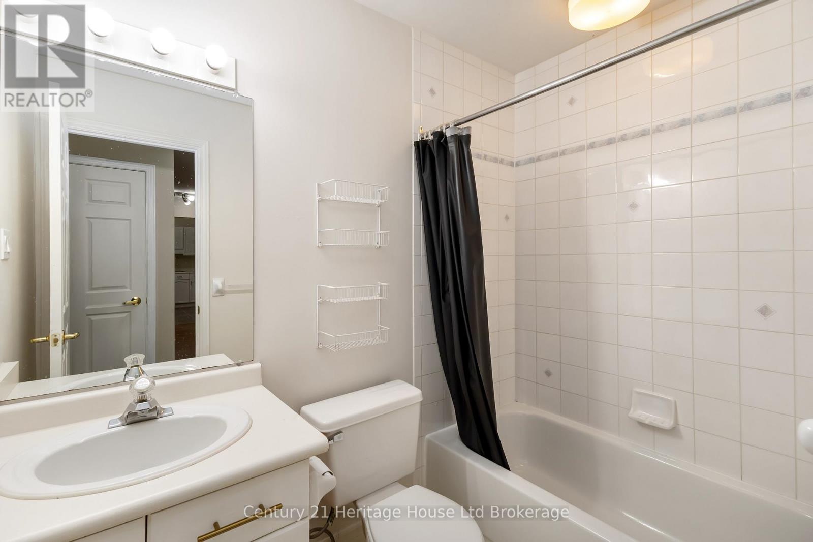 66 - 1500 Richmond Street, London North, Ontario N6G 4T8 - Photo 21 - X12464564