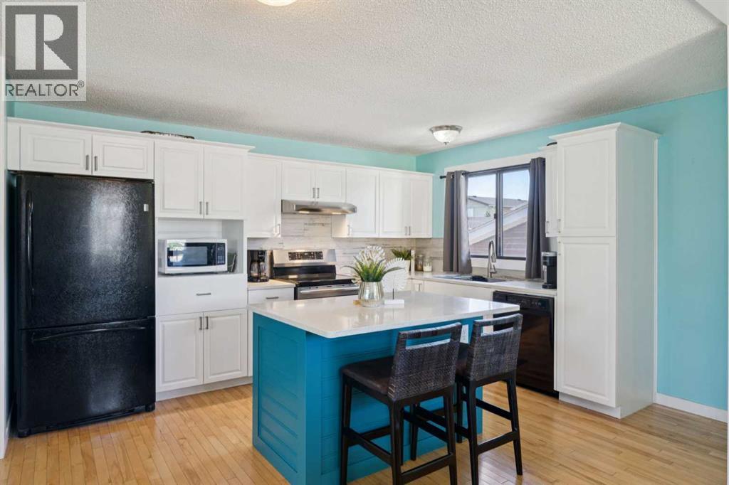 14 Glenhill Crescent, Cochrane, Alberta  T4C 1G8 - Photo 2 - A2264793