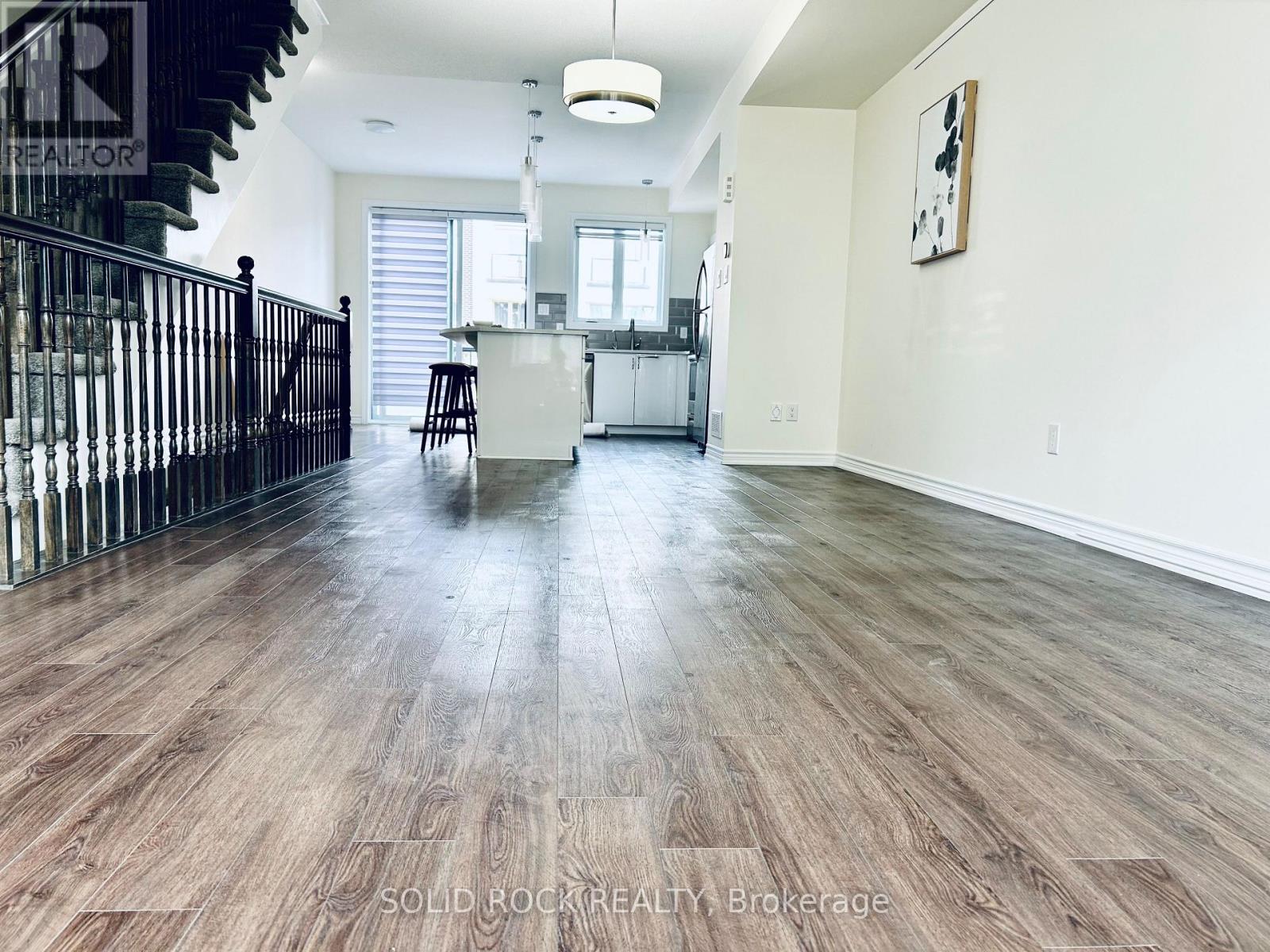 520 Ozawa Private, Ottawa, Ontario  K1K 4Z8 - Photo 28 - X12433715