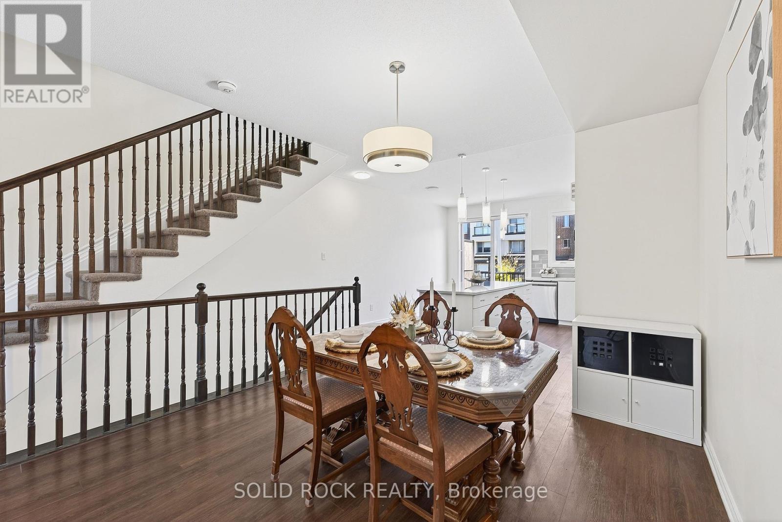520 Ozawa Private, Ottawa, Ontario  K1K 4Z8 - Photo 22 - X12433715