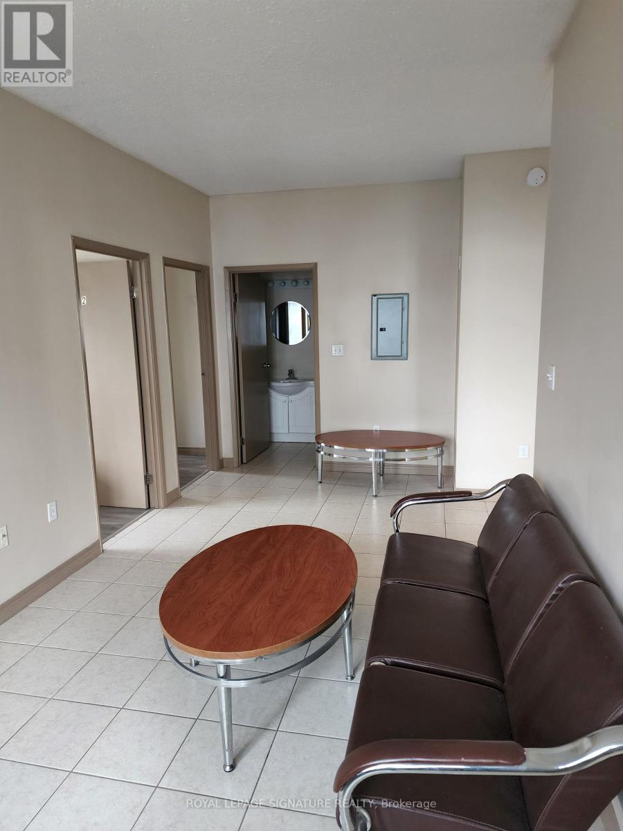 202 - 251 Lester Street, Waterloo, Ontario  N2L 3W6 - Photo 9 - X12464450