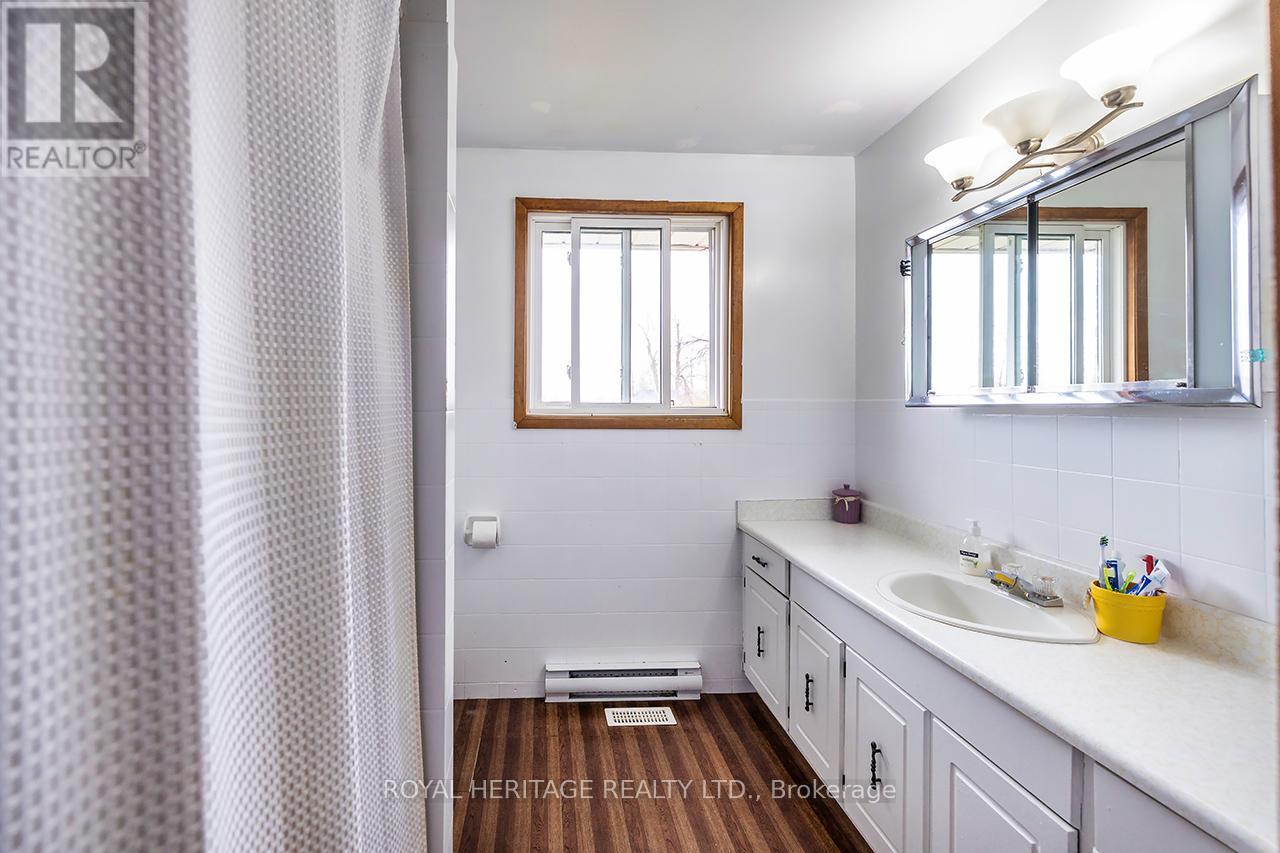 940 Portage Road, Kawartha Lakes, Ontario  K0M 2B0 - Photo 25 - X12464452