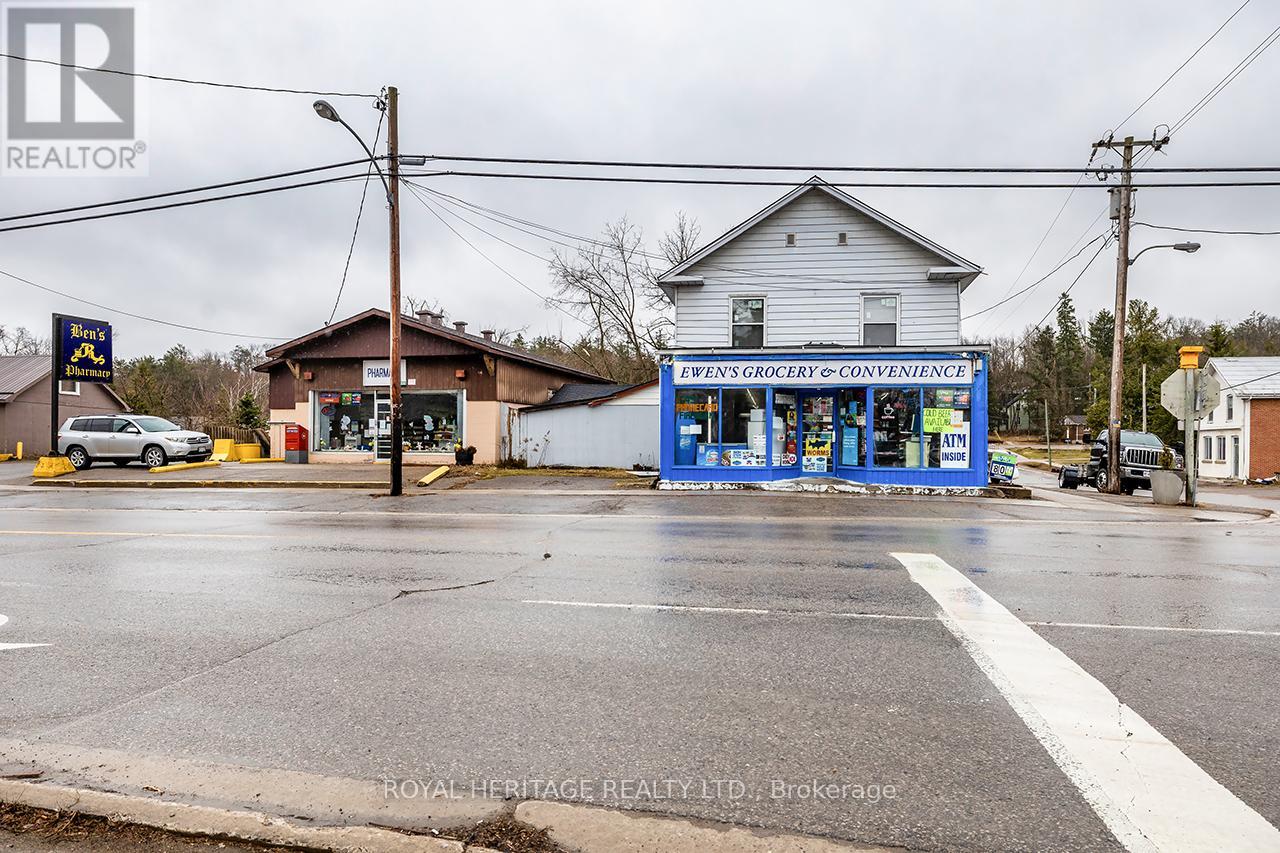 940 Portage Road, Kawartha Lakes, Ontario  K0M 2B0 - Photo 48 - X12464452