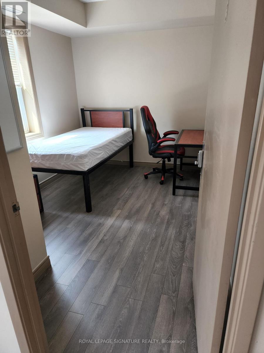 605 - 251 Lester Street, Waterloo, Ontario  N2L 3W6 - Photo 10 - X12464454