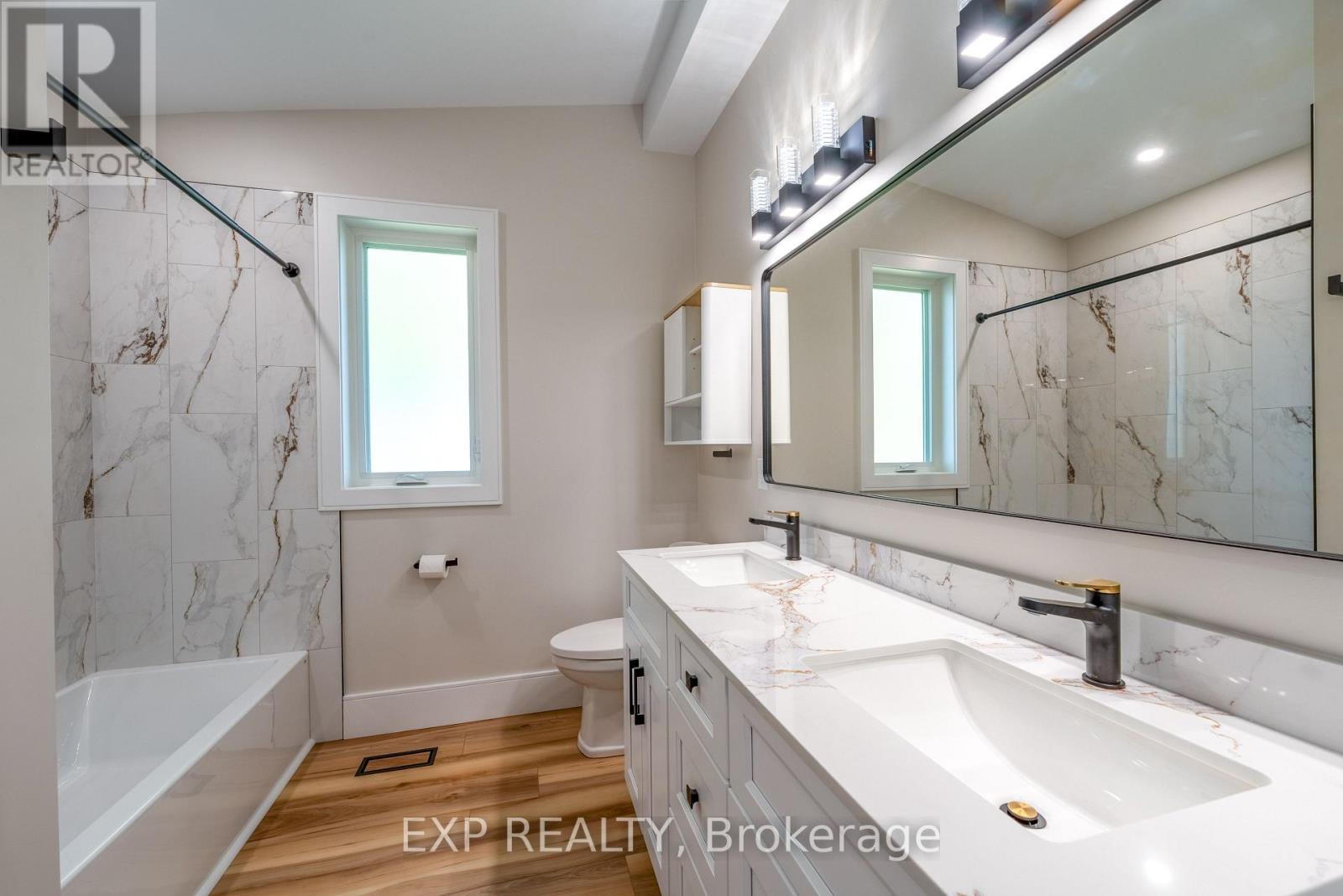 Unit C - 44 Kingsway Crescent, Brantford, Ontario  N3R 1M7 - Photo 11 - X12464478