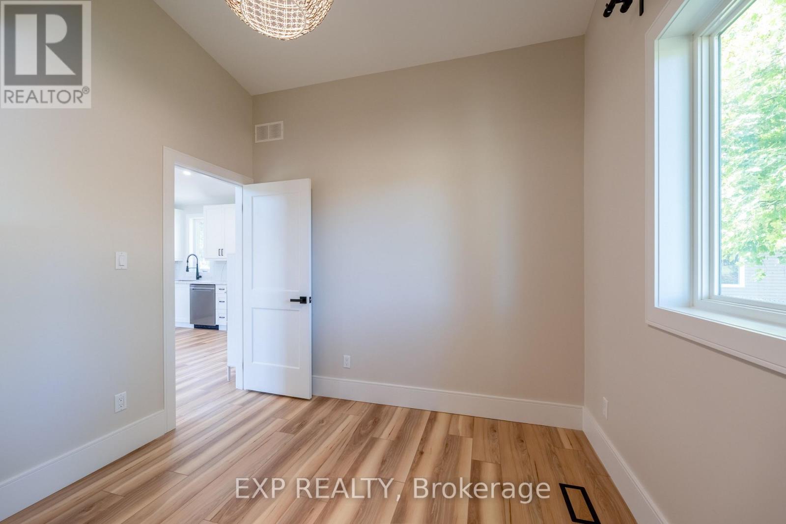 Unit C - 44 Kingsway Crescent, Brantford, Ontario  N3R 1M7 - Photo 16 - X12464478