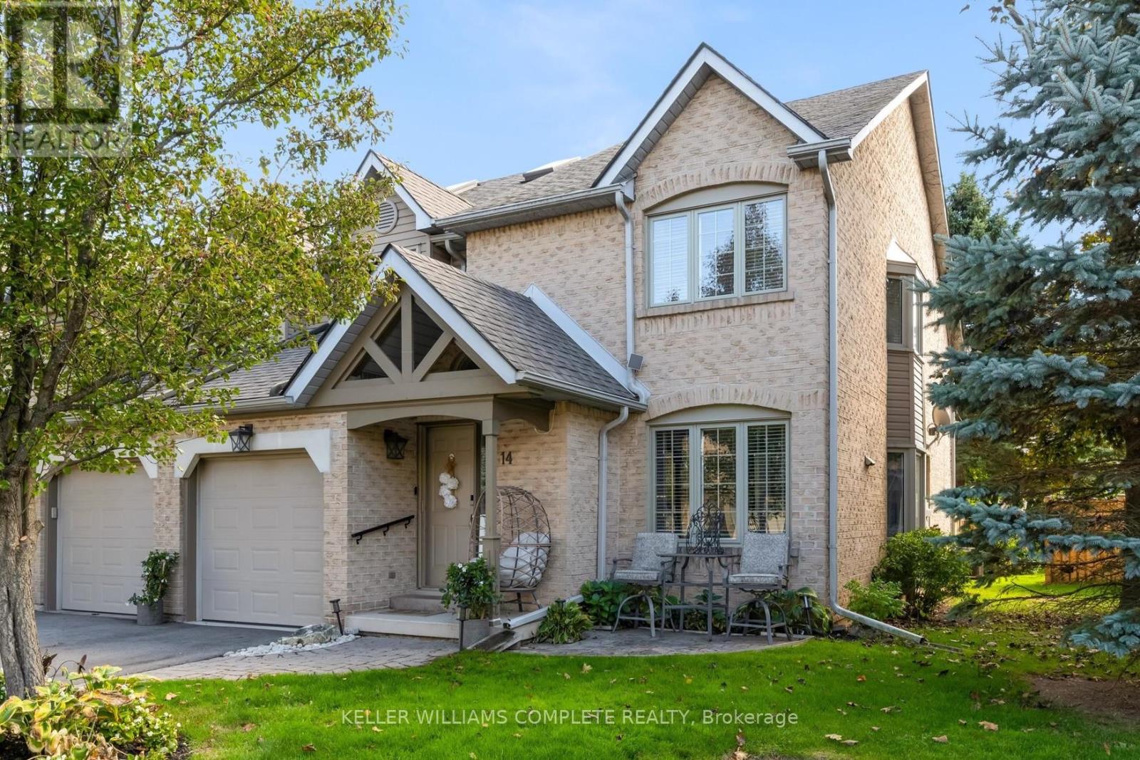 14 - 286 Hamilton Drive, Hamilton, Ontario  L9G 4W6 - Photo 3 - X12464482