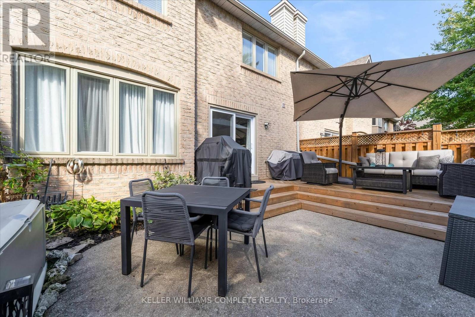 14 - 286 Hamilton Drive, Hamilton, Ontario  L9G 4W6 - Photo 31 - X12464482