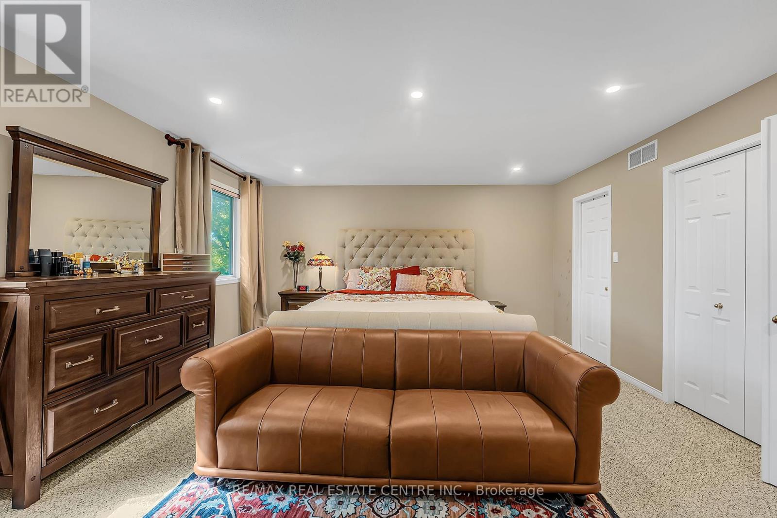 35 Pantano Drive, Hamilton, Ontario  L9B 2Y4 - Photo 29 - X12464494
