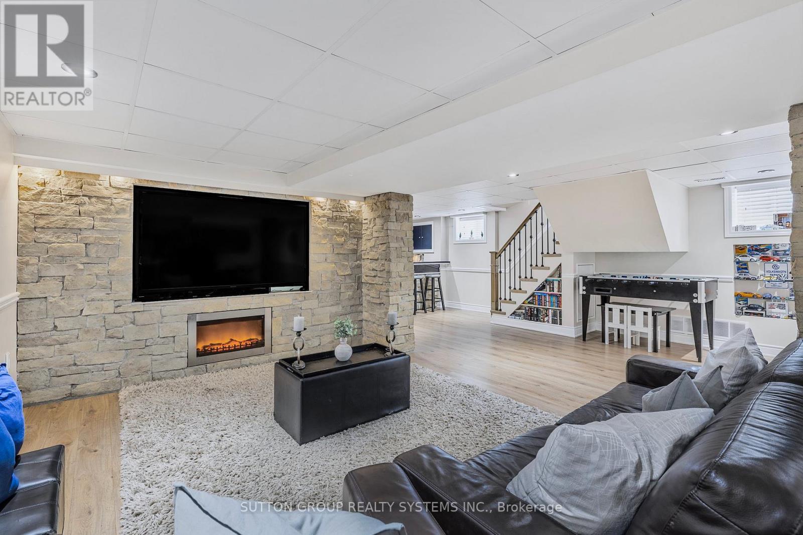 85 Kane Avenue, Toronto, Ontario  M6M 3M8 - Photo 21 - W12446097