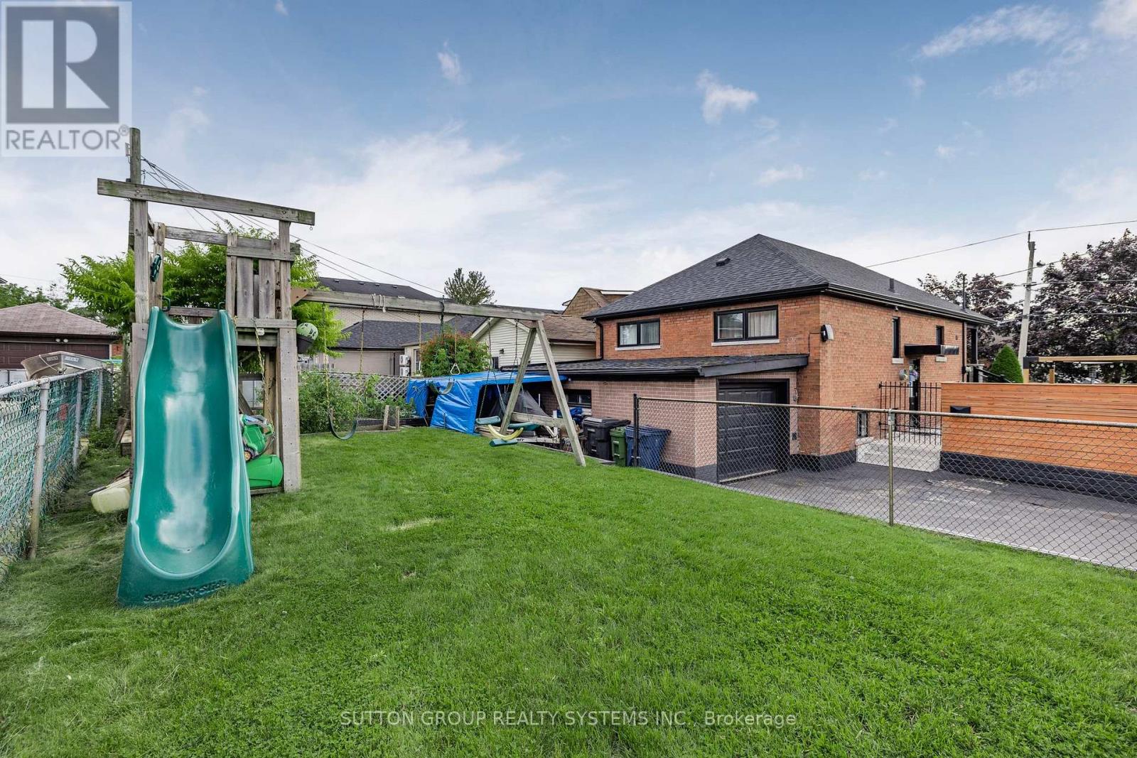 85 Kane Avenue, Toronto, Ontario  M6M 3M8 - Photo 30 - W12446097