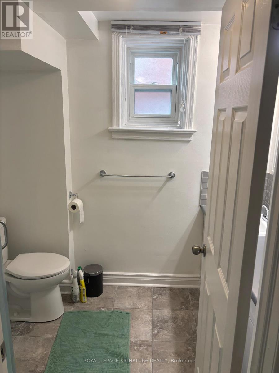 Lower - 95 Braemar Avenue, Toronto, Ontario  M5P 2L3 - Photo 15 - C12443520