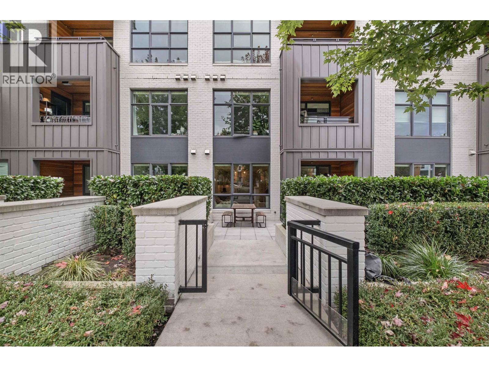 102 733 E 3rd Street, North Vancouver, British Columbia  V7L 1G8 - Photo 28 - R3056122