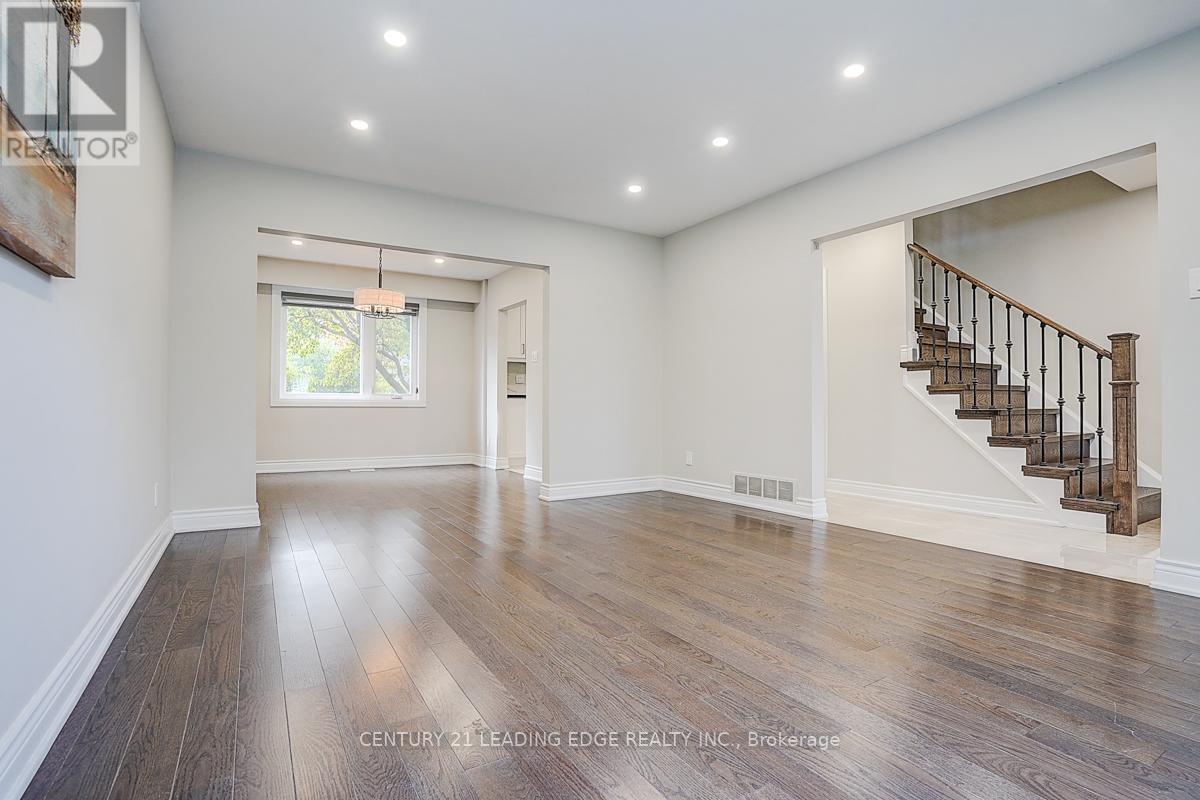 83 Southdale Drive, Markham, Ontario  L3P 1K1 - Photo 10 - N12464063