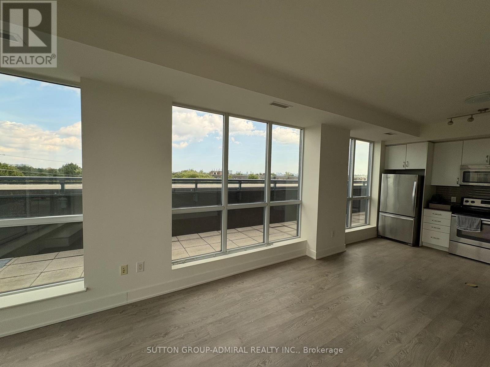 Ph11 - 7608 Yonge Street, Vaughan, Ontario  L4J 0J5 - Photo 7 - N12394731