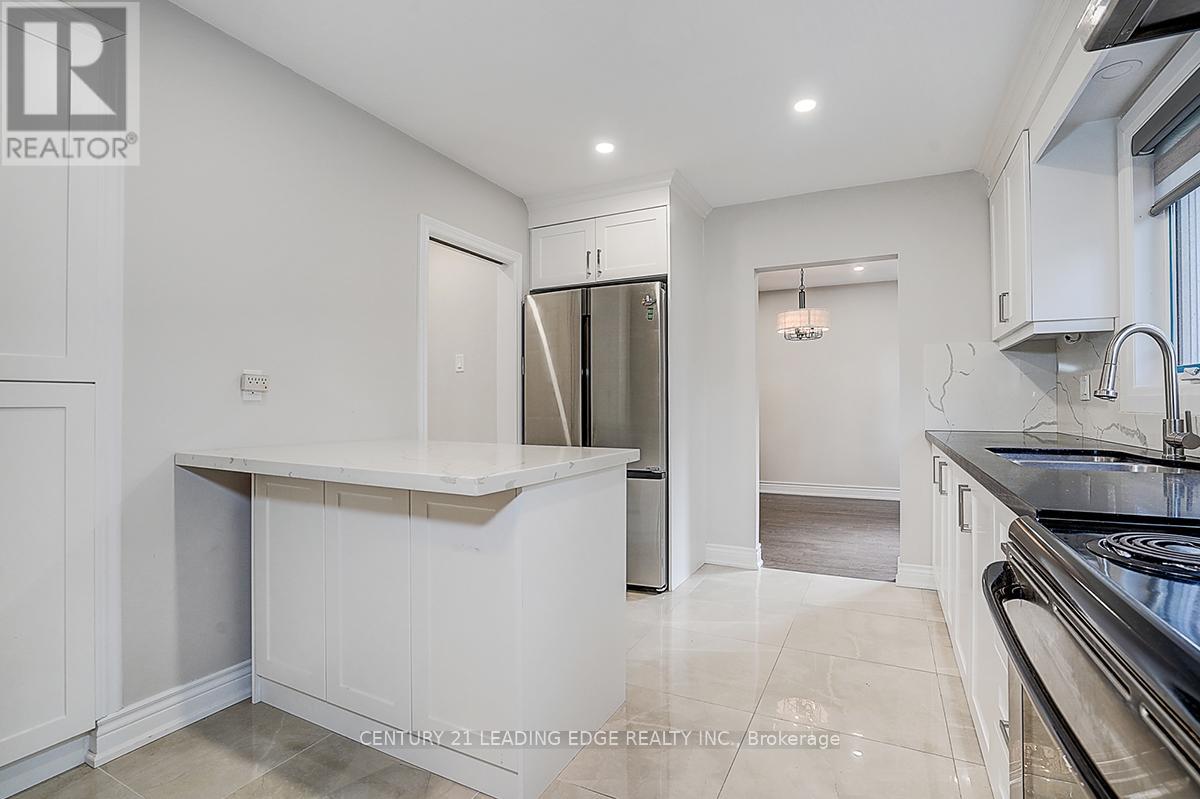 83 Southdale Drive, Markham, Ontario  L3P 1K1 - Photo 17 - N12464063