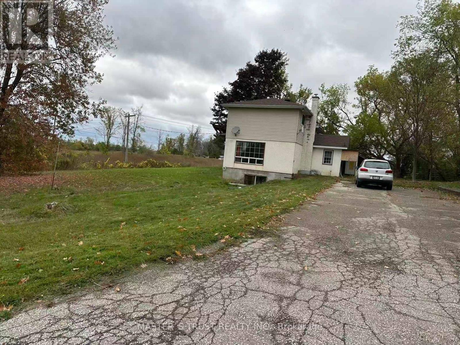 5330 Highway 12, Ramara (Atherley), Ontario  L3V 6H7 - Photo 31 - S12453284