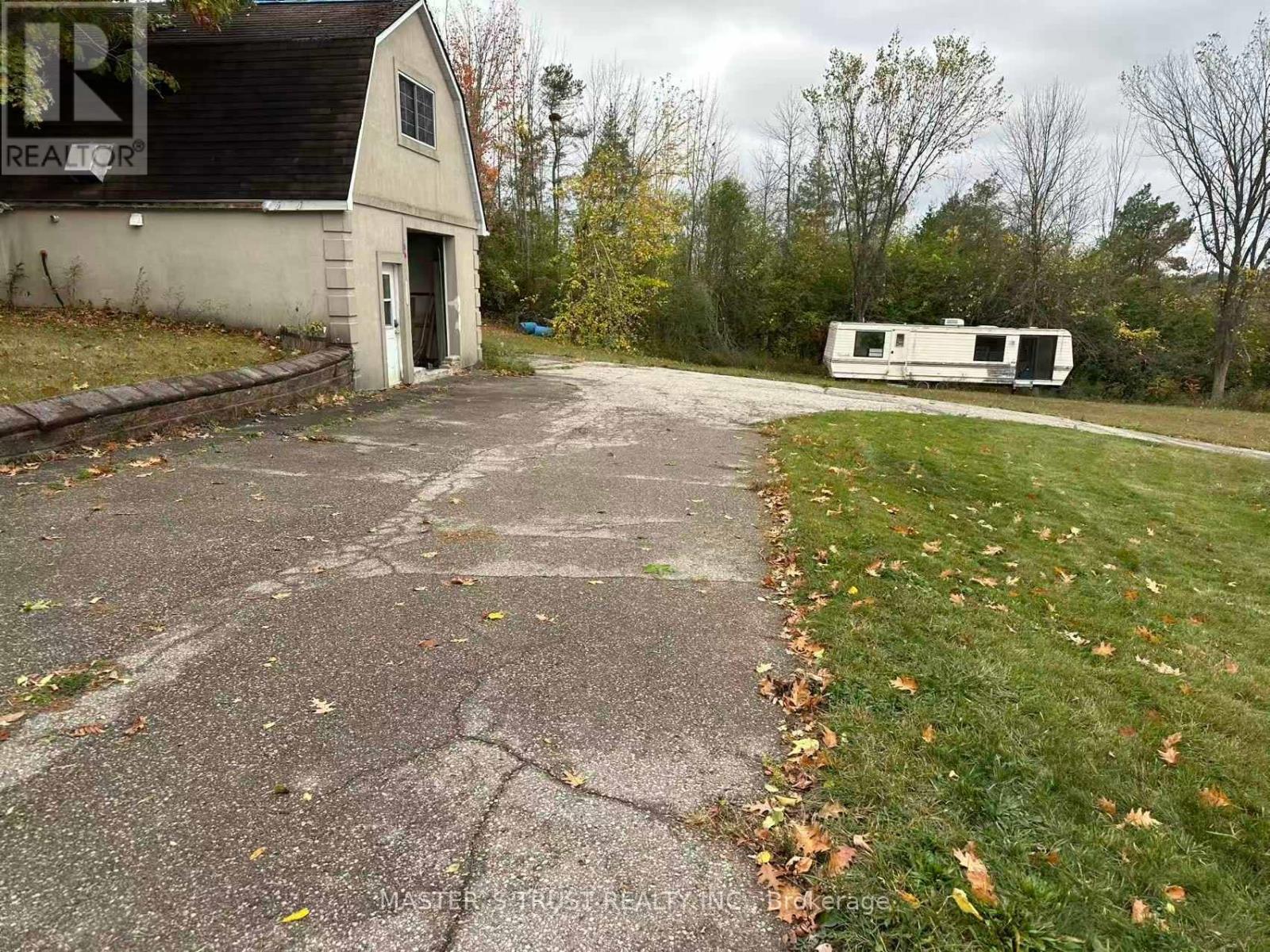 5330 Highway 12, Ramara (Atherley), Ontario  L3V 6H7 - Photo 3 - S12453284