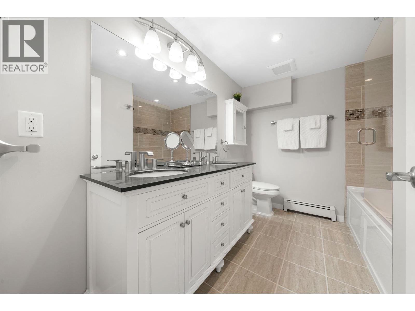 2140 Pemberton Avenue, North Vancouver, British Columbia  V7P 2T1 - Photo 24 - R3059039