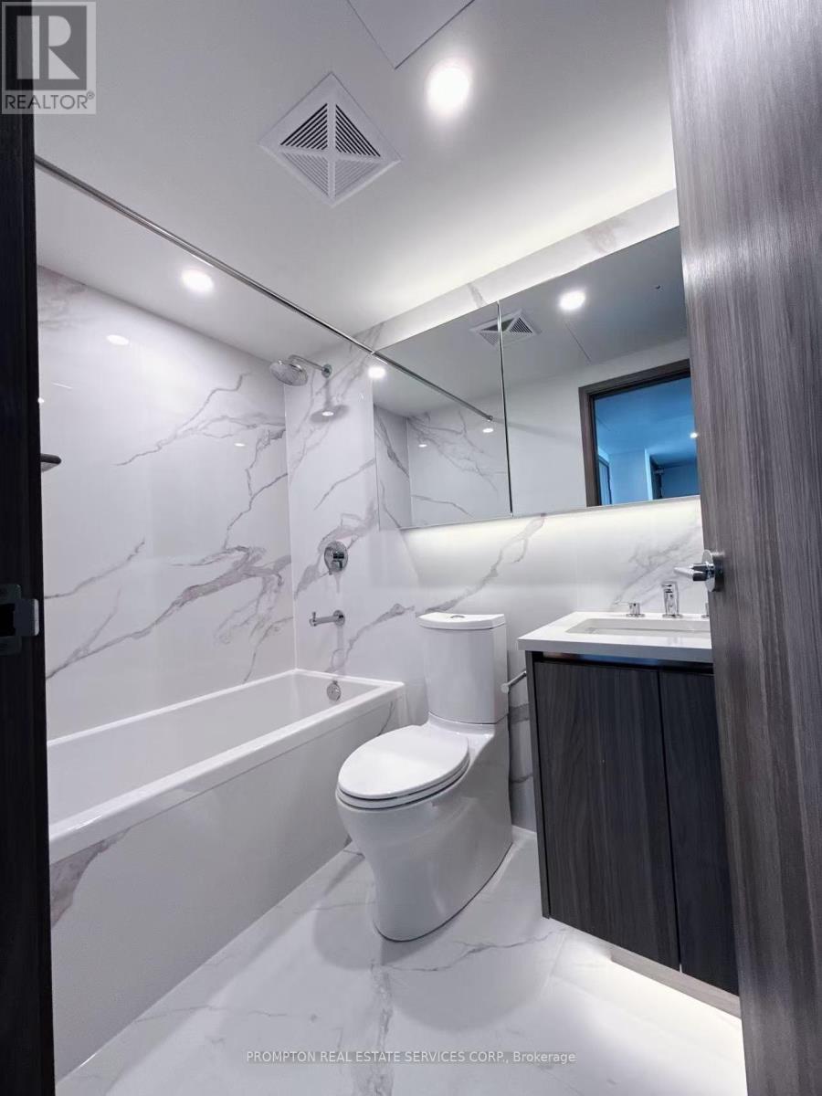 4612 - 1 Concord Cityplace Way, Toronto, Ontario  M5V 0X3 - Photo 17 - C12464509