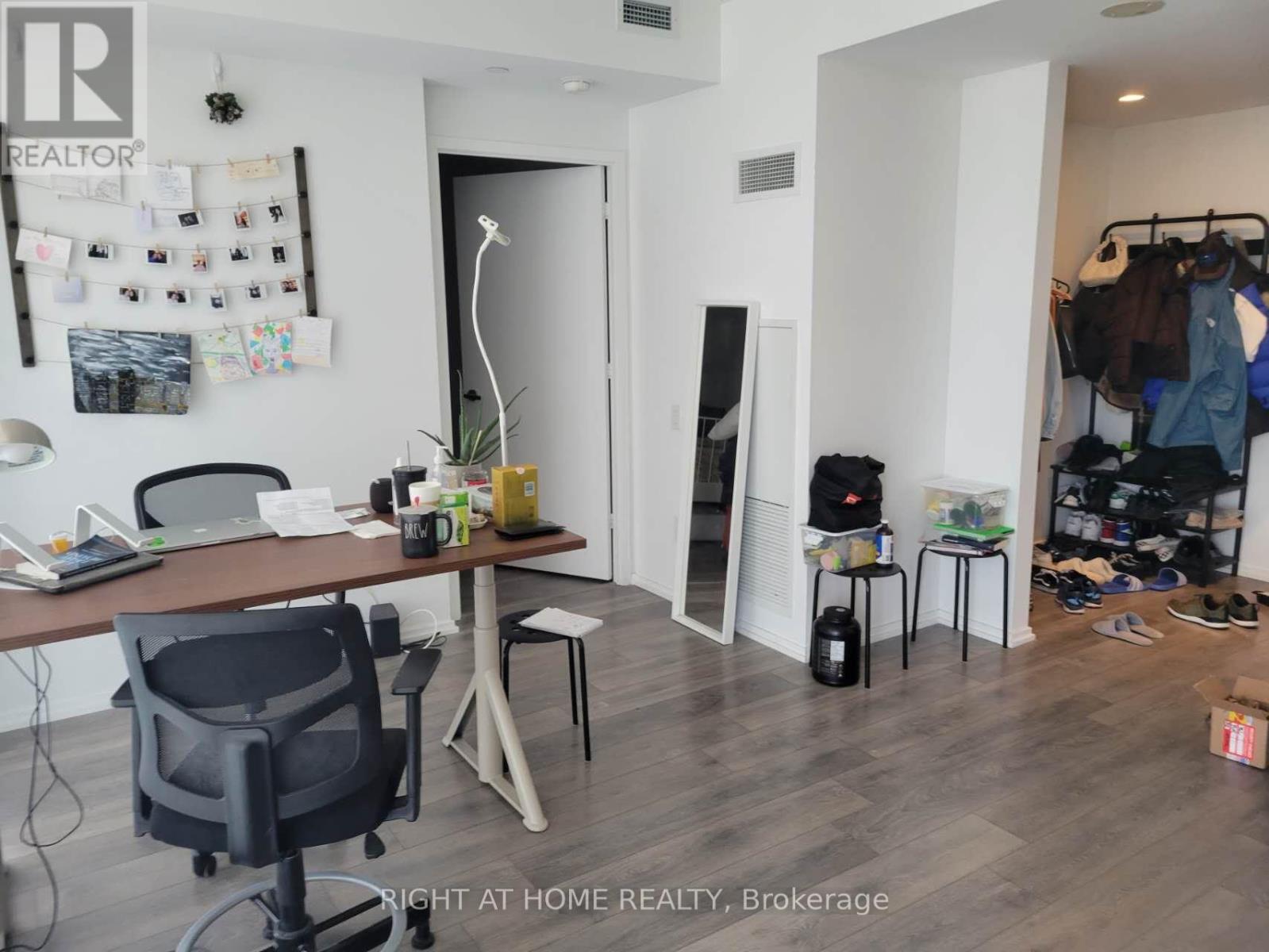 5011 - 45 Charles Street E, Toronto, Ontario  M4Y 0B8 - Photo 10 - C12464520
