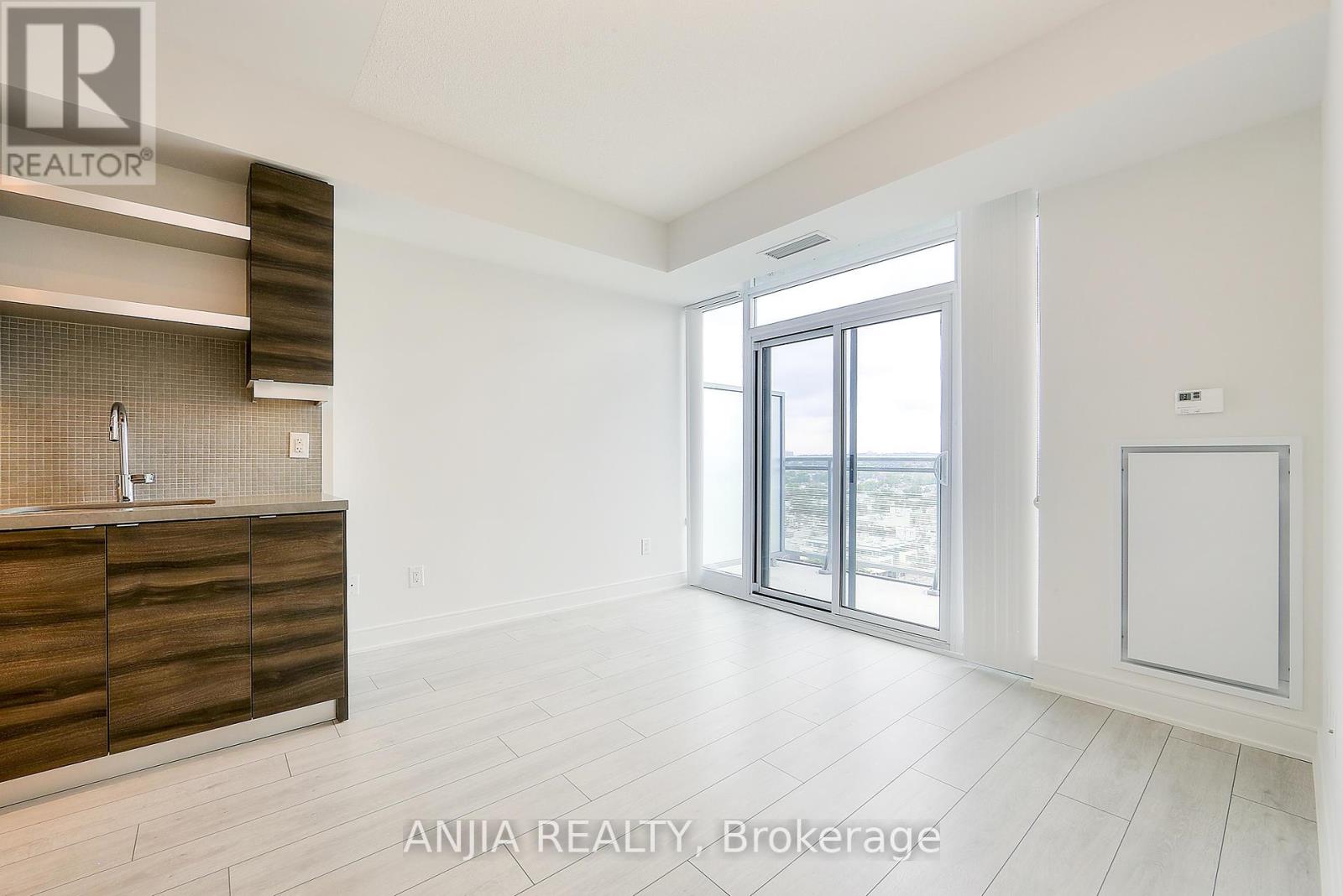 Ph11 - 525 Adelaide Street W, Toronto, Ontario  M5V 1T6 - Photo 5 - C12464542
