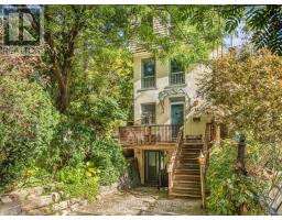 11 HILL CREST AVENUE, Toronto, Ontario